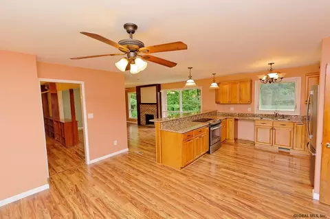 2186 East Schodack Rd, Castleton, NY 12033 photo 10