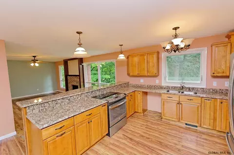 2186 East Schodack Rd, Castleton, NY 12033 photo 11