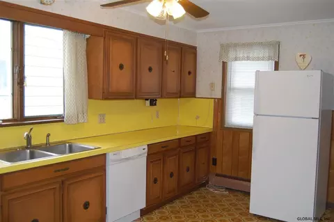 1829 Ave A, Schenectady, NY 12308 photo 15