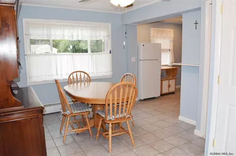 2004 Patton Dr, Schenectady, NY 12303 photo 11