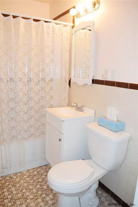 2004 Patton Dr, Schenectady, NY 12303 photo 22