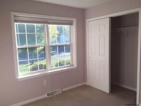 5 Stony Brook Dr, Selkirk, NY 12158 photo 15