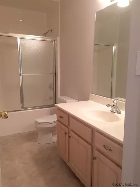 5 Stony Brook Dr, Selkirk, NY 12158 photo 16