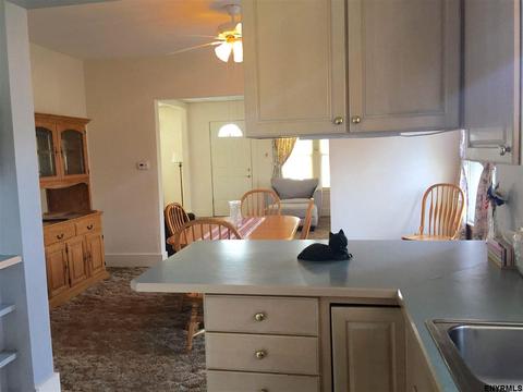 33 Central Taurus Rd, Niskayuna, NY 12304 photo 8