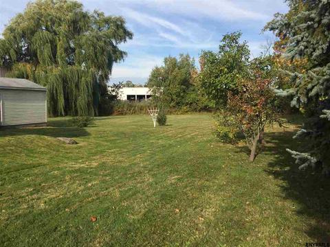 33 Central Taurus Rd, Niskayuna, NY 12304 photo 24