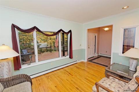 3295 E Lydius St, Schenectady, NY 12303 photo 4
