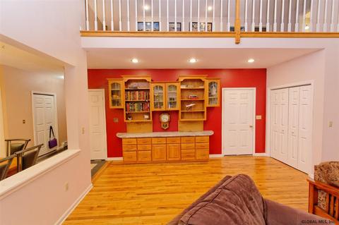 3295 E Lydius St, Schenectady, NY 12303 photo 11