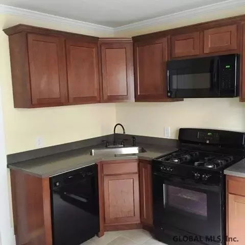 829 Harrison Ave, Schenectady, NY 12306 photo 9
