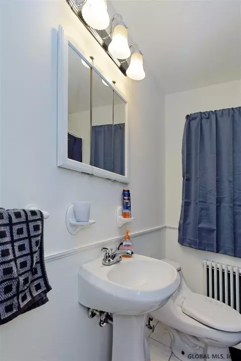 2 Eileen St, Albany, NY 12203 photo 21