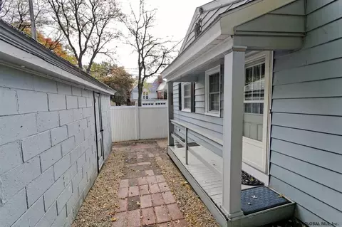 2 Eileen St, Albany, NY 12203 photo 24