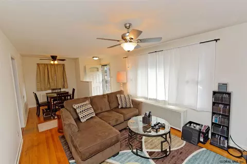 2 Eileen St, Albany, NY 12203 photo 6