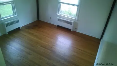 2005 Gray St, Schenectady, NY 12306 photo 15