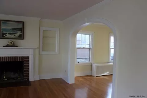 1806 Eastern Pkwy, Schenectady, NY 12309 photo 5