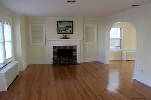 1806 Eastern Pkwy, Schenectady, NY 12309 photo 3