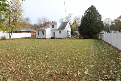 245 Marshall Ave, Schenectady, NY 12304 photo 2