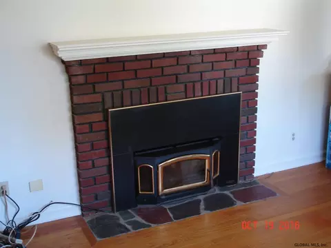 2520 Fourth Ave, Schenectady, NY 12306 photo 5