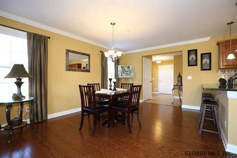 164 Paddock Cir, Schenectady, NY 12306 photo 7