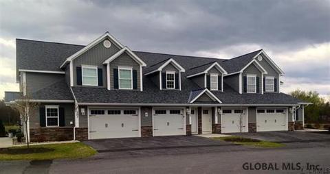 164 Paddock Cir, Schenectady, NY 12306 photo 2