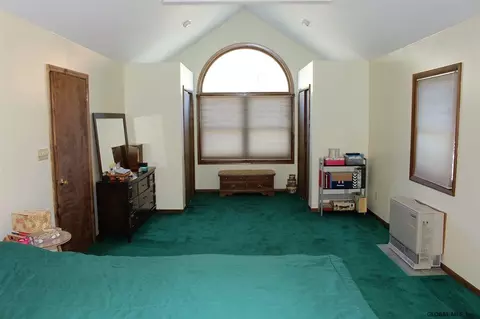 1140 Eugene Dr, Schenectady, NY 12303 photo 18