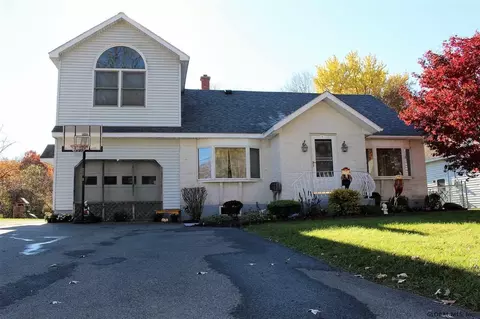 1140 Eugene Dr, Schenectady, NY 12303 photo 1