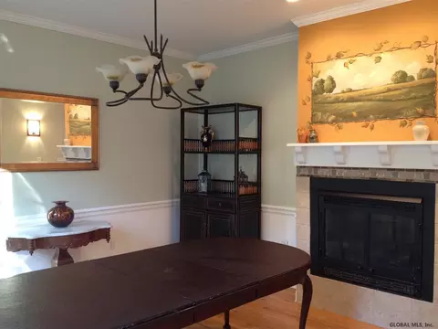 73 Cobble Hill Dr, Gansevoort, NY 12831 photo 13