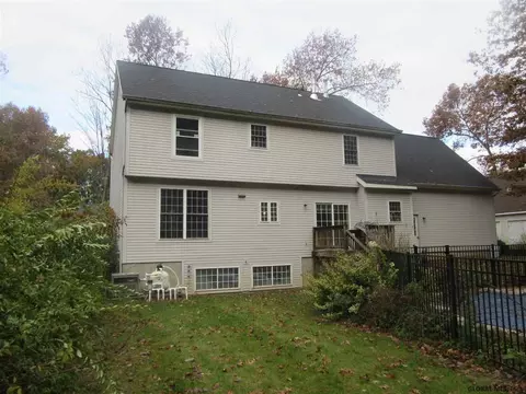 73 Cobble Hill Dr, Gansevoort, NY 12831 photo 2