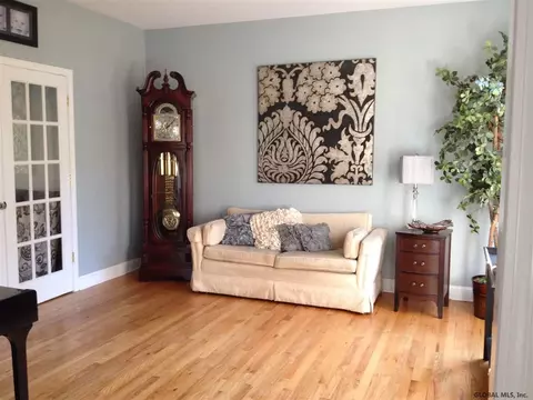 73 Cobble Hill Dr, Gansevoort, NY 12831 photo 8