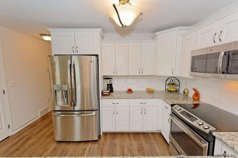 170 Paddock Cir, Schenectady, NY 12306 photo 7