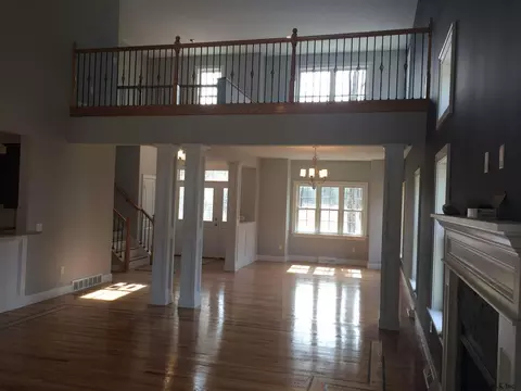 7 Pine Hollow Dr, Schenectady, NY 12302 photo 6