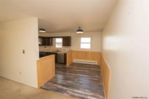 1105 Coplon Ave, Schenectady, NY 12309 photo 4