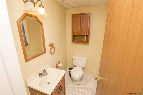 1105 Coplon Ave, Schenectady, NY 12309 photo 17