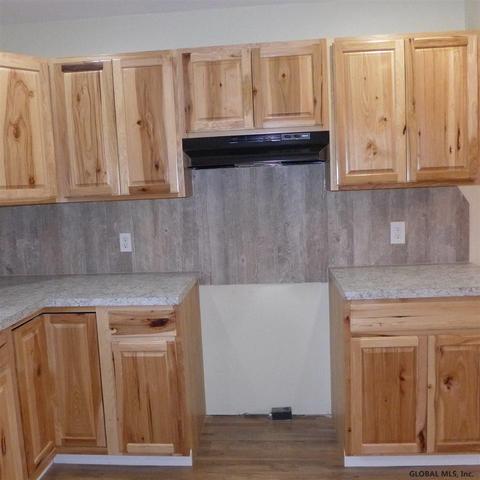 23 Saratoga Ave, Corinth, NY 12822 photo 4