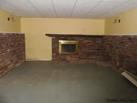 15 Appleton Rd, Rexford, NY 12148 photo 16