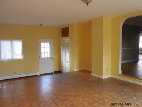 15 Appleton Rd, Rexford, NY 12148 photo 7
