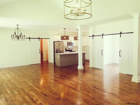 6 Maple Forest Dr, Ballston Lake, NY 12019 photo 4