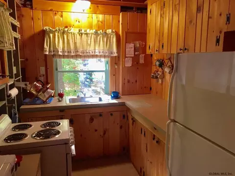 103 Cherry Ln, Corinth, NY 12822 photo 5