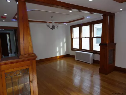 1437 Richard St, Schenectady, NY 12303 photo 5