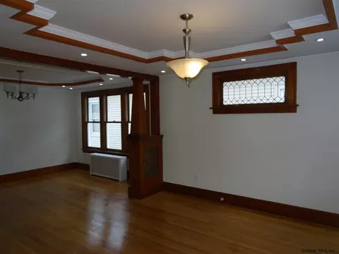 1437 Richard St, Schenectady, NY 12303 photo 3