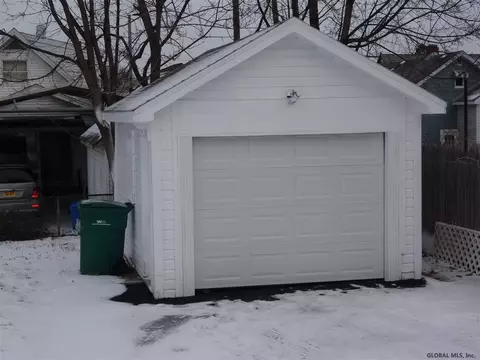 1437 Richard St, Schenectady, NY 12303 photo 25