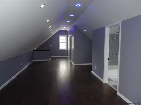 1437 Richard St, Schenectady, NY 12303 photo 24