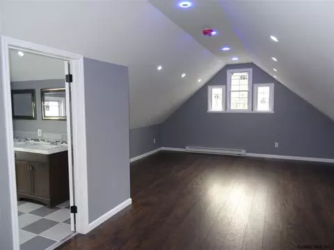 1437 Richard St, Schenectady, NY 12303 photo 20