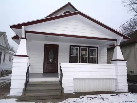 1437 Richard St, Schenectady, NY 12303 photo 1