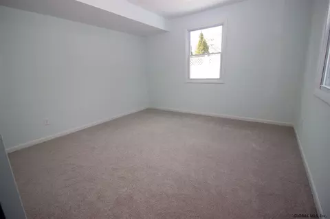 1130 Cushing Ln, Schenectady, NY 12303 photo 9