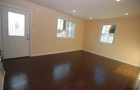1130 Cushing Ln, Schenectady, NY 12303 photo 7