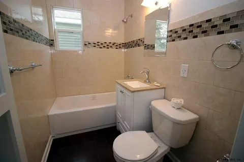 1130 Cushing Ln, Schenectady, NY 12303 photo 10