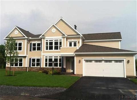 616 Lois Ln, Schenectady, NY 12304 photo 1