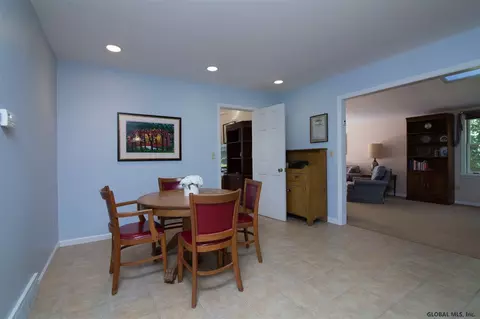 2 Brian Dr, Rexford, NY 12148 photo 7