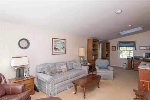 2 Brian Dr, Rexford, NY 12148 photo 11