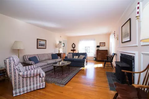 2 Brian Dr, Rexford, NY 12148 photo 9