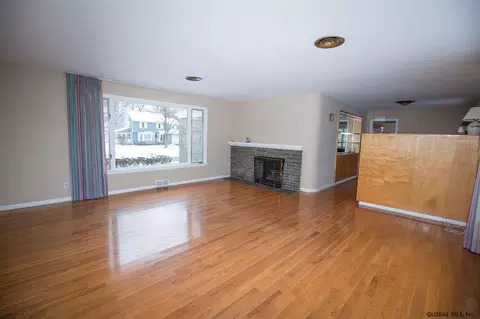 43 Douglas Rd, Delmar, NY 12054 photo 6